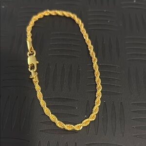 Elegant Gold Rope Chain Bracelet